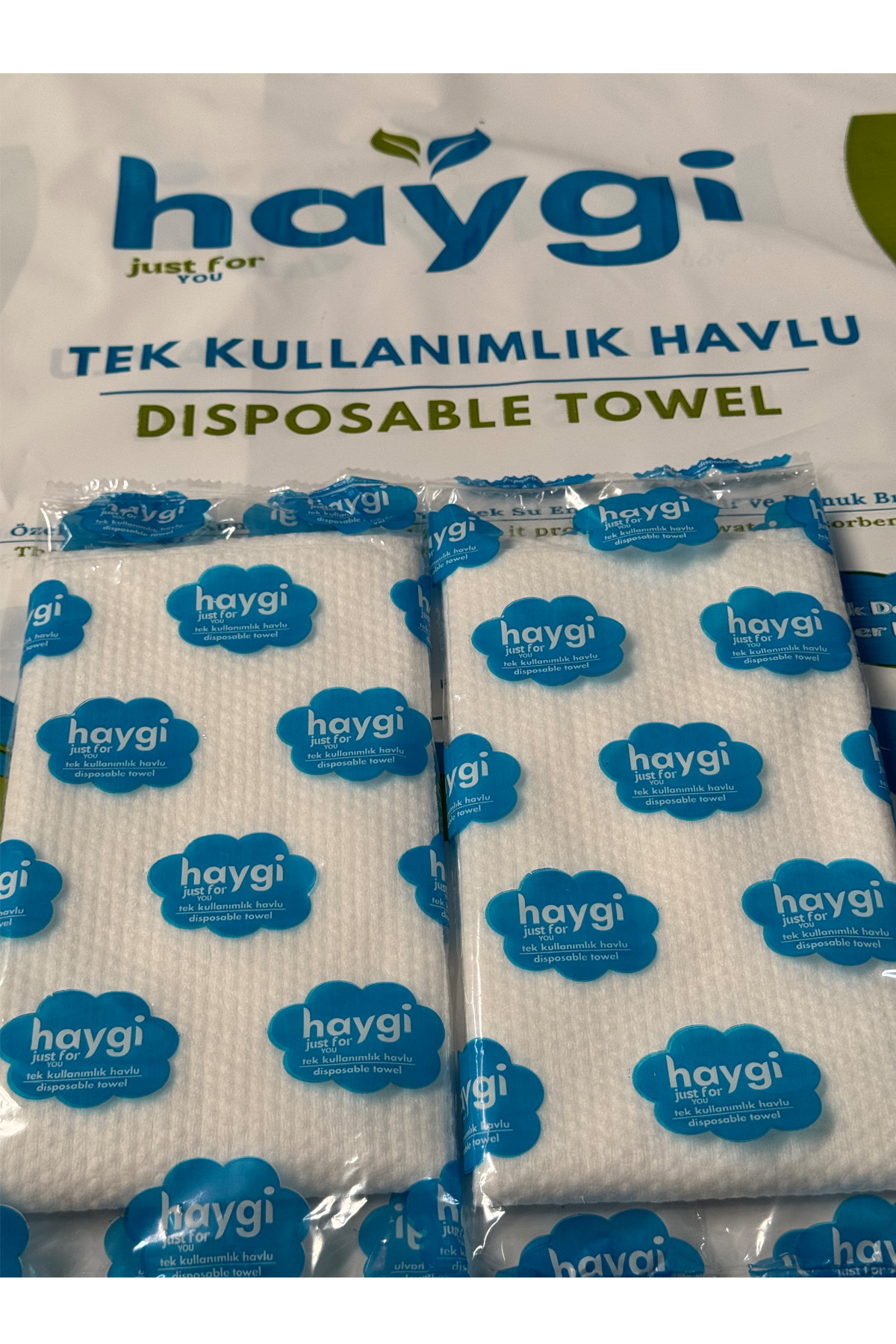 Tek%20kullanımlık%20berber%20havlusu%20Tek%20tek%20paketlenmiş%2040x80cm%20-%20100%20adet